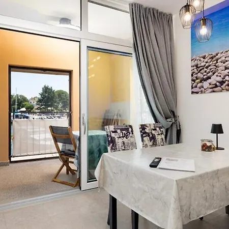 My Adria A2 Apartment Vantacici